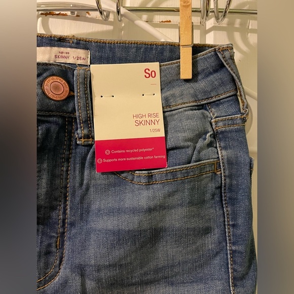 So skinny jeans size 1/25W NWT - Picture 3 of 9